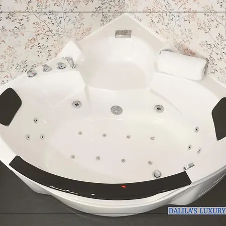 Апартаменты Dalila S Luxory House Торре-а-Маре