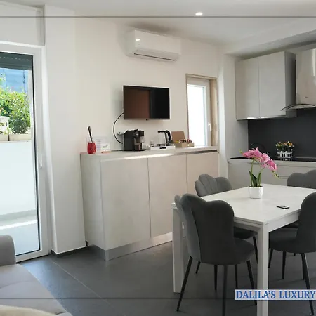 Dalila S Luxory House Апартаменты Торре-а-Маре