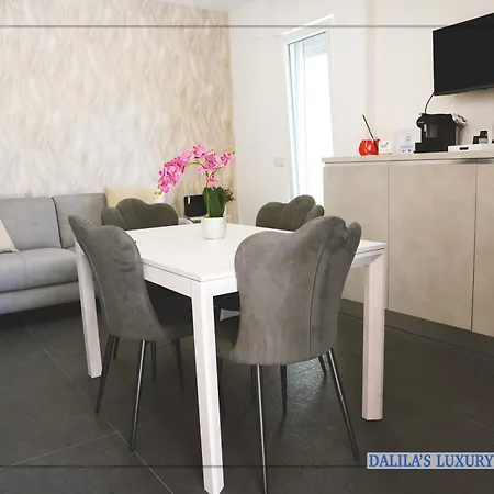 Апартаменты Dalila S Luxory House *